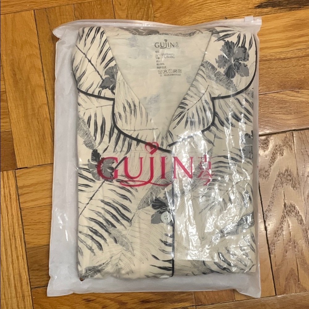 Gujin Floral Pajama Set